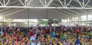 1.235 Ribu murid RA se-kecamatan Lombok Timur sedang mengikuti lomba mewarnai di Gor Universitas Pancor Lotim