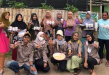 KKN Tematik Unram 2022 Budidayakan Sayuran Hijau Untuk Penuhi Kebutuhan Gizi Masyarakat Desa Sugian